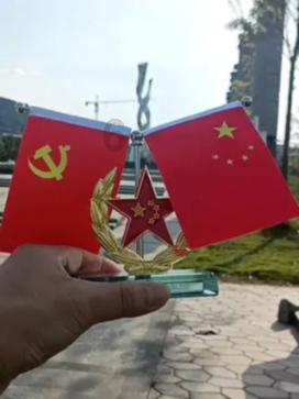 梦见姐姐送衣服给妹妹是什么意思啊梦见？游戏画面