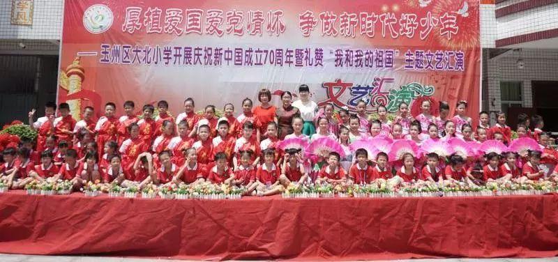 山西女篮57比72负上海,得分创本赛季最低记录,托马斯单骑难救主